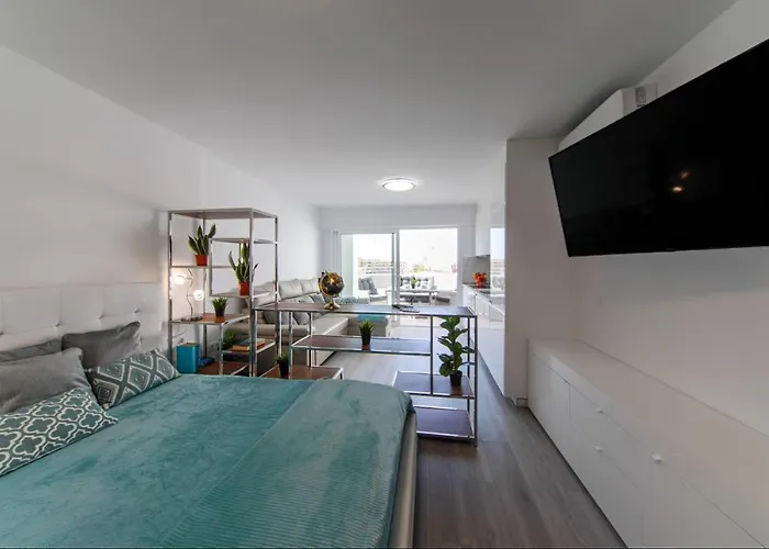 Appartement Park Royal 1 *